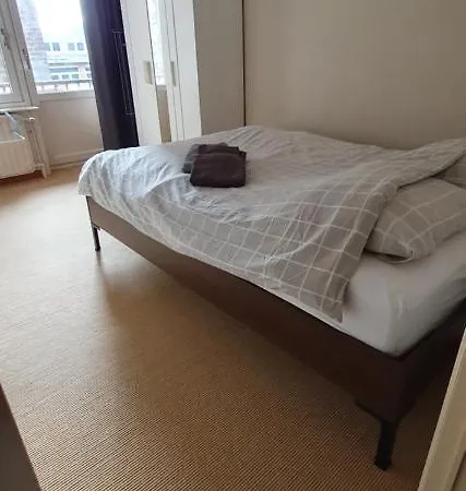 Cosy Near The And Center Apartment